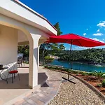 Stunning In Novigrad With Kitchen Novigrad (Dalmatia)