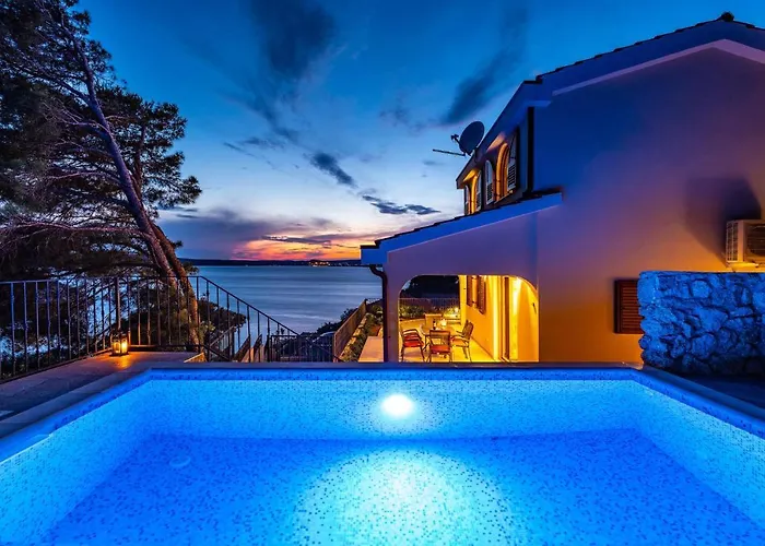 Stunning In Novigrad With Kitchen Vikendica *