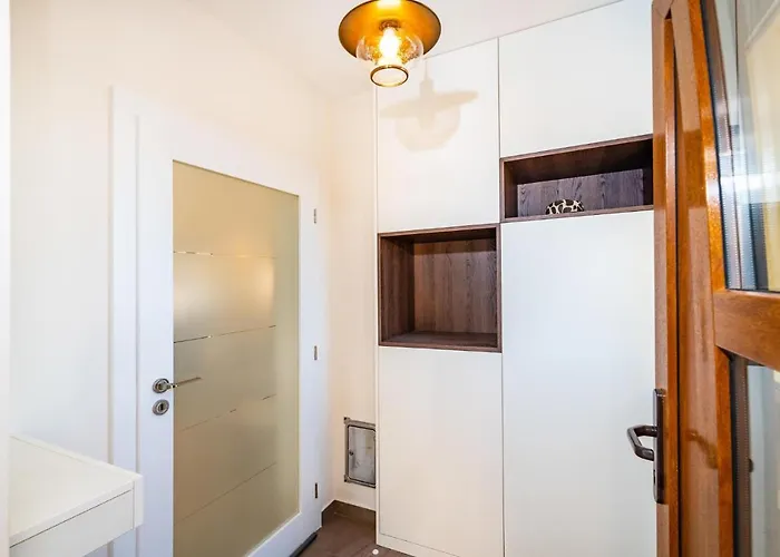 Vikendica Stunning In Novigrad With Kitchen Novigrad (Dalmatia)